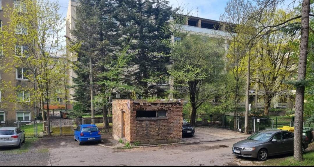 Camellia Studio Apartment & Parking Riga Luaran gambar
